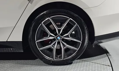 BMW 5-Series 2024, 22349 км, за 39379.02 USD - фото 21