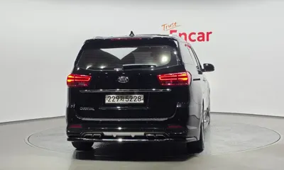 Kia Canival 2020, 64921 км, за 11044.66 USD
