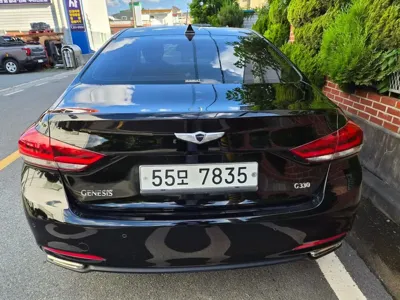 Hyundai Genesis 2015, 116160 км, за 7020.73 USD