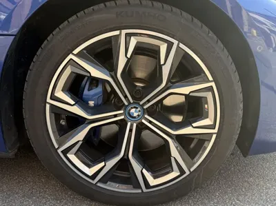 BMW i4 2024, 45000 км, за 33478.5 USD - фото 11