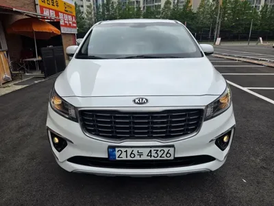 Kia Canival · 2019 год