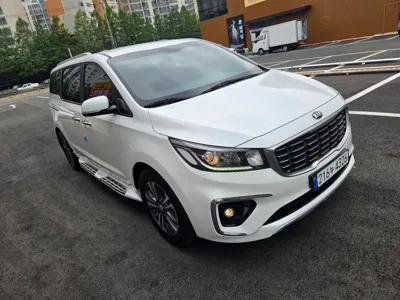 Kia Canival 2019, 71939 км, за 9114.01 USD