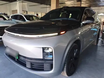 Li Auto Li L9 · 2023 год