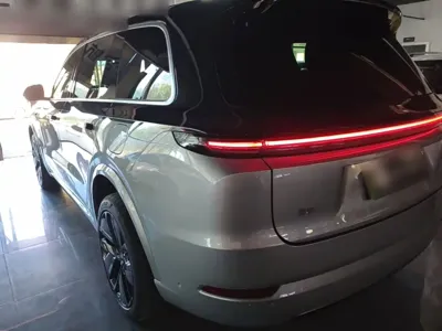 Li Auto Li L9 2023, 74300 км, за 35612.69 USD