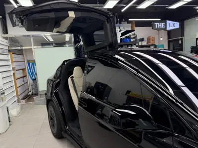 Tesla Model X 2026, 280 км, за 129101.27 USD