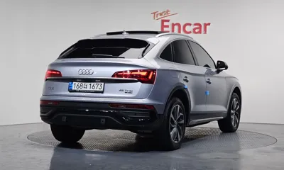 Audi Q5 2022, 31956 км, за 27235.13 USD
