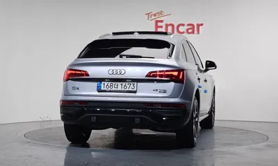 Audi Q5 2022, 31956 км, за 27235.13 USD