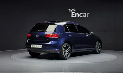 Volkswagen Golf 2014, 110028 км, за 5219.69 USD
