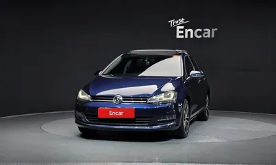 Volkswagen Golf 2014, 110028 км, за 5219.69 USD