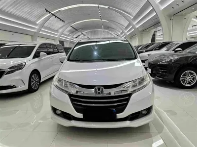 Honda Odyssey 2017, 213000 км, за 11035.69 USD