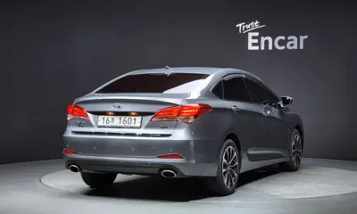 Hyundai i40 2018, 104486 км, за 4460.06 USD