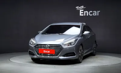 Hyundai i40 2018, 104486 км, за 4460.06 USD
