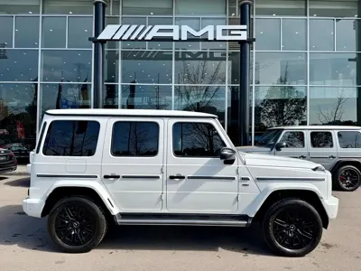Mercedes-Benz G-Class New Energy 2025, 22000 км, за 194228.13 USD