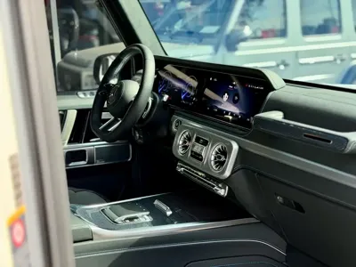 Mercedes-Benz G-Class New Energy 2025, 22000 км, за 194228.13 USD - фото 21