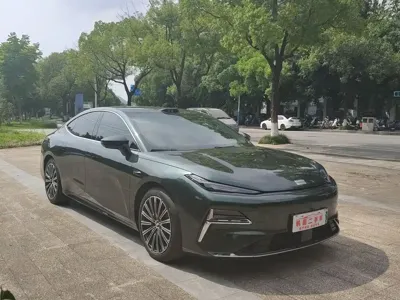 Galaxy Galaxy Xingyao 8 2025, 9000 км, за 16550.75 USD