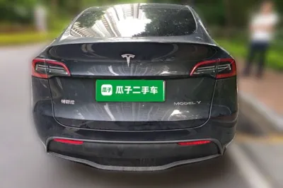 Tesla Model Y 2024, 8400 км, за 30685 USD