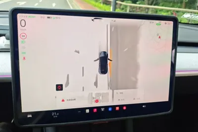 Tesla Model Y 2024, 8400 км, за 30685 USD - фото 11