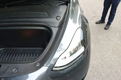 Tesla Model Y 2024, 8400 км, за 30685 USD - фото 22