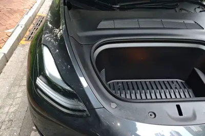 Tesla Model Y 2024, 8400 км, за 30685 USD - фото 23