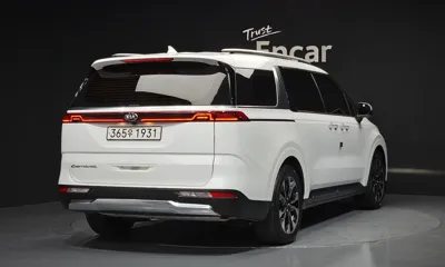 Kia Canival 2021, 142012 км, за 15850.68 USD