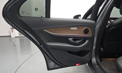 Mercedes-Benz E-Class 2021, 47719 км, за 21596.43 USD - фото 25