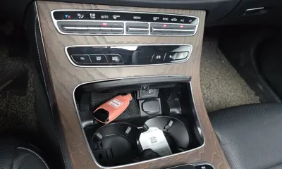 Mercedes-Benz E-Class 2021, 47719 км, за 21596.43 USD - фото 33