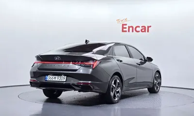 Hyundai Avante 2021, 79113 км, за 11636.22 USD - фото 2