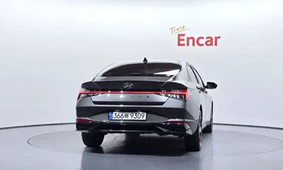 Hyundai Avante 2021, 79113 км, за 11636.22 USD - фото 4