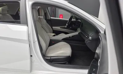 Hyundai Avante 2021, 71430 км, за 65046.9 USD - фото 11