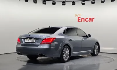 Hyundai Equus 2015, 163971 км, за 4529.34 USD