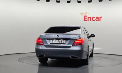 Hyundai Equus 2015, 163971 км, за 4529.34 USD