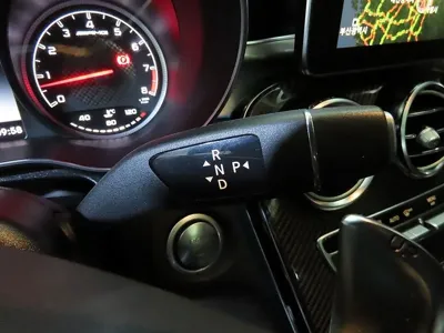 Mercedes-Benz GLC-Class 2018, 76975 км, за 28554.55 USD - фото 12