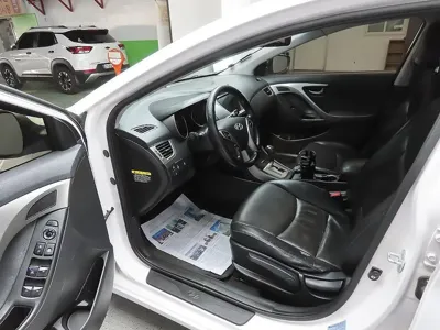 Hyundai Avante 2014, 116742 км, за 2560.06 USD - фото 10