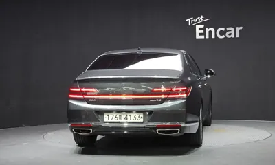 Genesis G90 2020, 124796 км, за 16856.17 USD