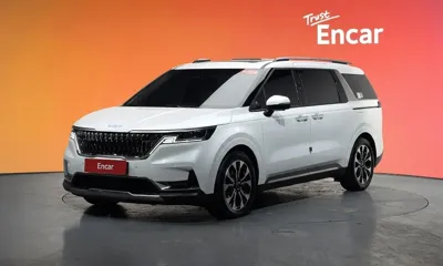 Kia Canival · 2023 год