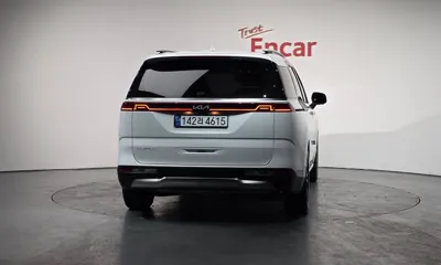 Kia Canival 2023, 32738 км, за 23077.41 USD