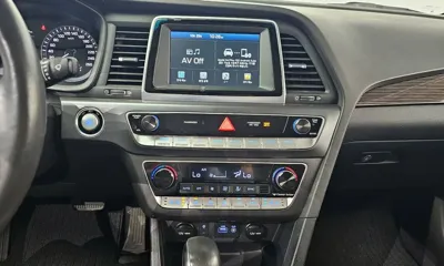 Hyundai Sonata 2018, 71483 км, за 8670.52 USD - фото 15