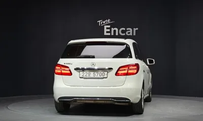 Mercedes-Benz B-Class 2017, 116533 км, за 6892.48 USD
