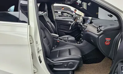 Mercedes-Benz B-Class 2017, 116533 км, за 6892.48 USD - фото 11