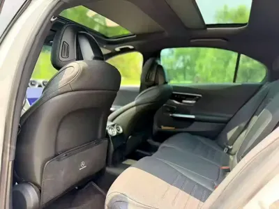 Mercedes-Benz C-Class 2024, 18000 км, за 25867.51 USD - фото 6