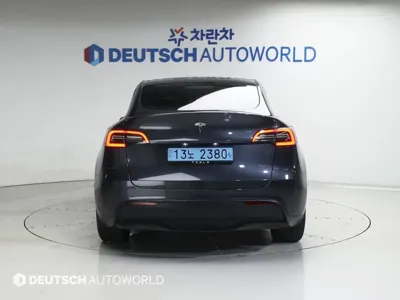 Tesla Model Y 2025, 21328 км, за 25069.99 USD