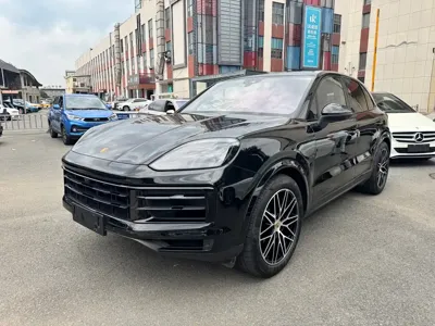 Porsche Cayenne · 2023 год