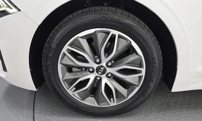 Kia K5 2020, 104947 км, за 11390.72 USD