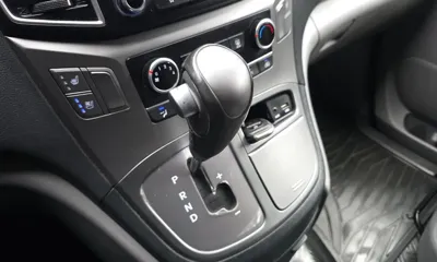 Hyundai Starex 2019, 111140 км, за 9189.97 USD - фото 9