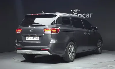 Kia Canival 2017, 113264 км, за 6236.05 USD