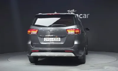 Kia Canival 2017, 113264 км, за 6236.05 USD