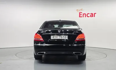 Hyundai Equus 2010, 164373 км, за 3617.47 USD