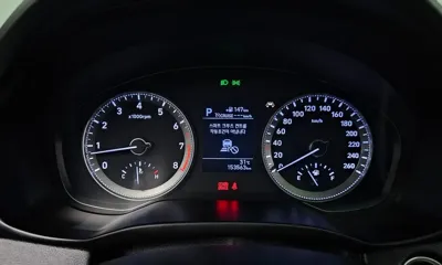 Hyundai Grandeur 2017, 153563 км, за 9130.32 USD - фото 8