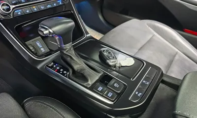 Hyundai Grandeur 2017, 153563 км, за 9130.32 USD - фото 9