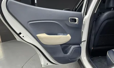 Hyundai Venue 2020, 43162 км, за 10749.19 USD - фото 25